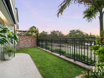 57/12 Loder Way, South Guildford WA 6055