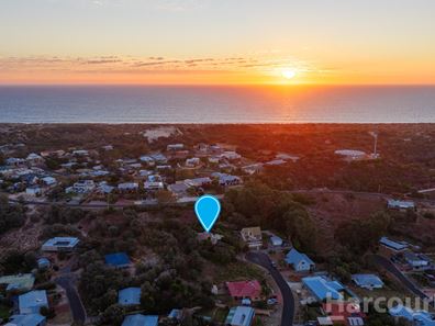15 Yalgorup Court, Preston Beach WA 6215