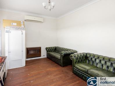 9 Thomson St, Northam WA 6401