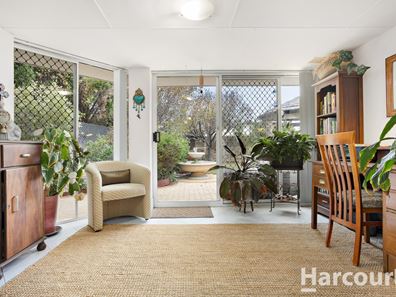 156A Mclarty Road, Halls Head WA 6210