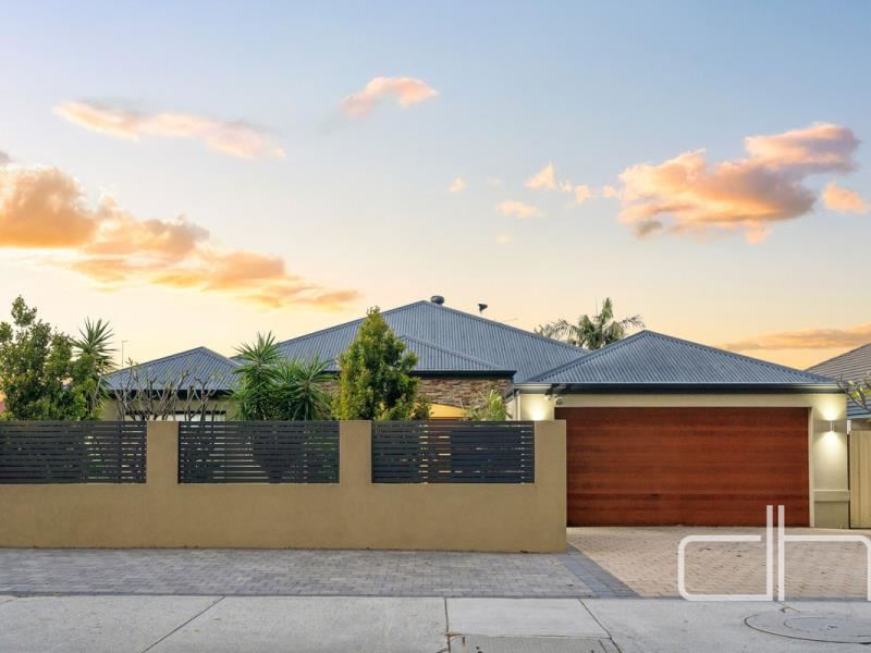 7 Russell Road, Madeley WA 6065