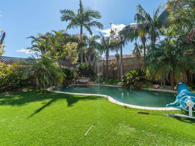 3/27 Melinga Court, Karawara WA 6152