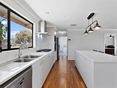 388 Harders Chitty Road, Toodyay WA 6566
