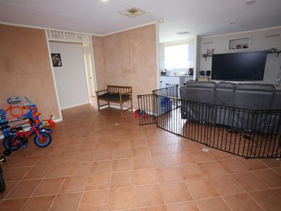 12 Sheoak St, Kambalda East WA 6442