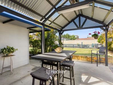 23 Clarke Street, Burekup WA 6227