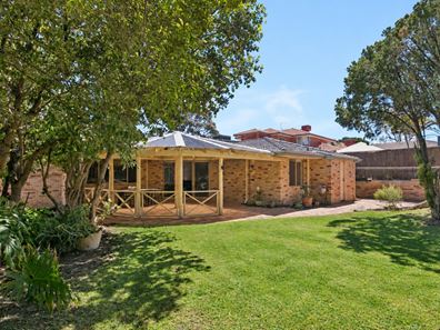 3 Clareville Crescent, Kallaroo WA 6025