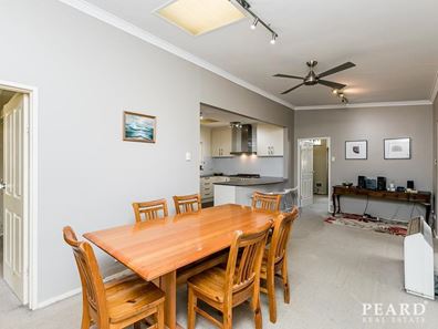 7 Monkhouse Way, Hillarys WA 6025