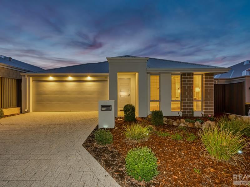 11 Scripta Way, Jindalee WA 6036