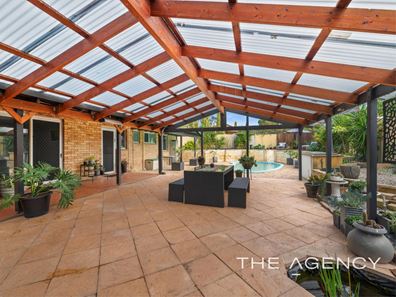 8 Yacht Court, Heathridge WA 6027