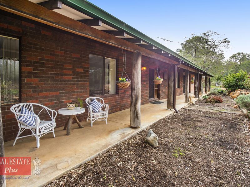 1045 Stretch Road, Mount Helena