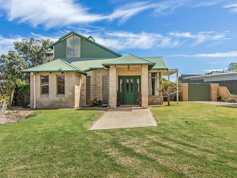 61 Fifth Avenue, Shoalwater WA 6169