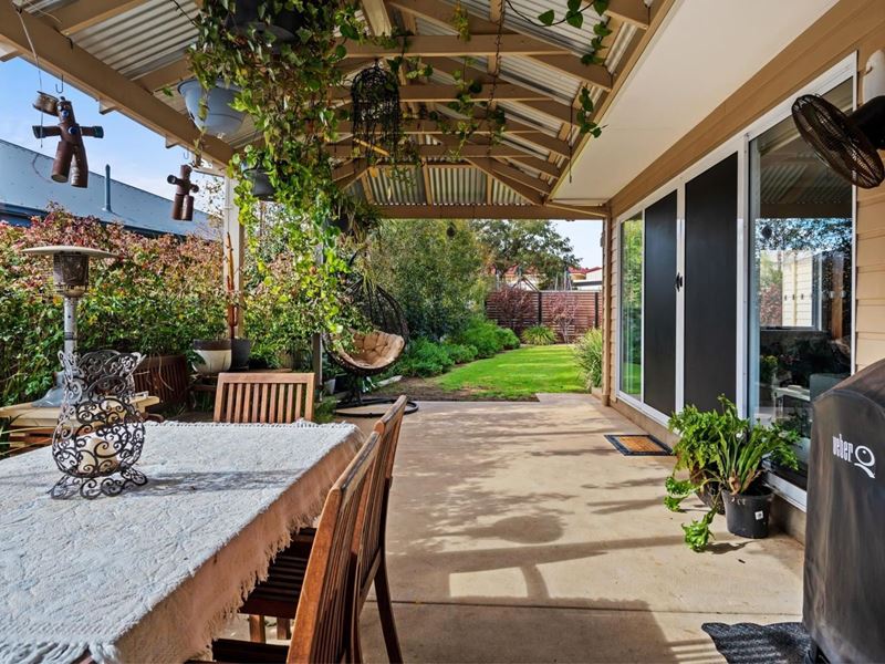 26 Tumbarri Way, Hannans