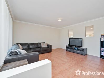 17 Toledo Circuit, Port Kennedy WA 6172