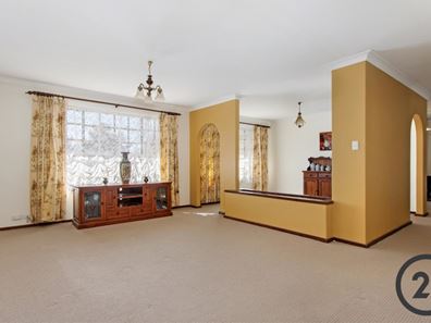 15 Montego Close, Safety Bay WA 6169