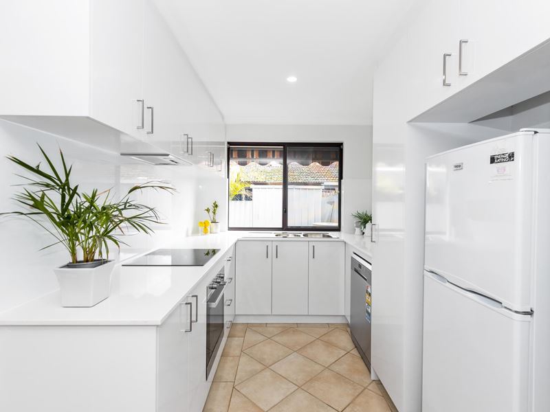 6/35-37 Waverley Street, Dianella WA 6059