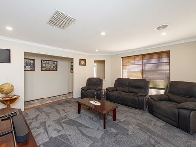 26 Whyalla  Circle, Port Kennedy WA 6172