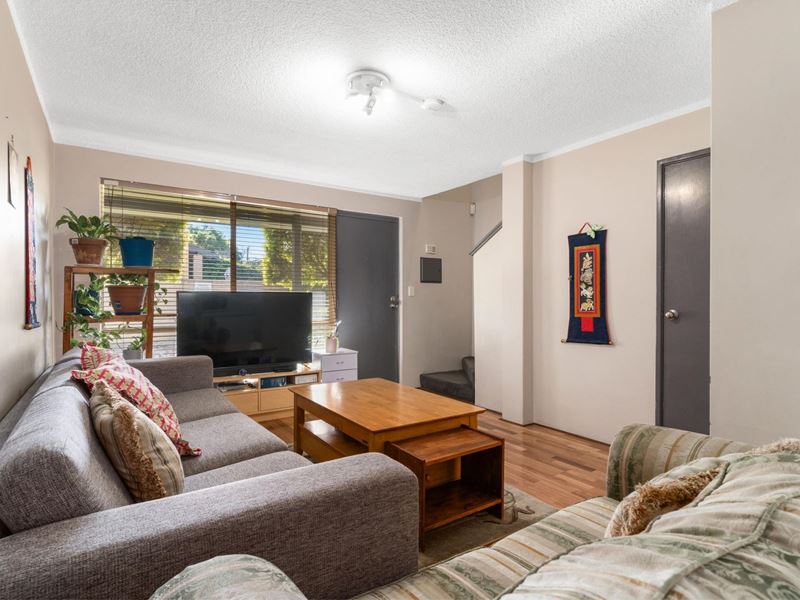 17/17 Cayley Street, Glendalough