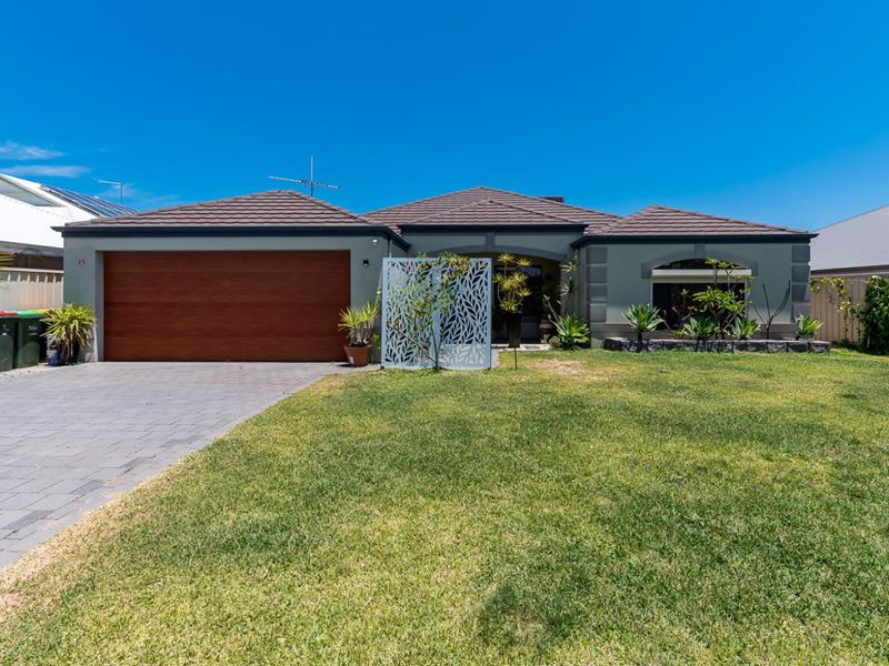15 Ficarra Way, Sinagra
