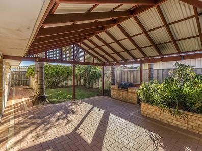 21 Ritchie Drive, Rockingham WA 6168