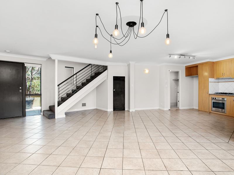 10/27 Burns Street, North Fremantle
