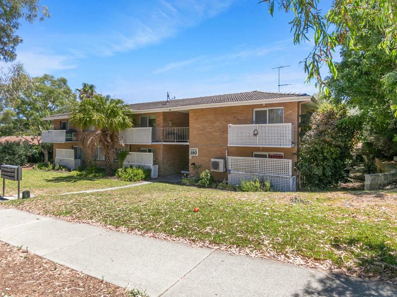 2/180 Holland Street, Fremantle