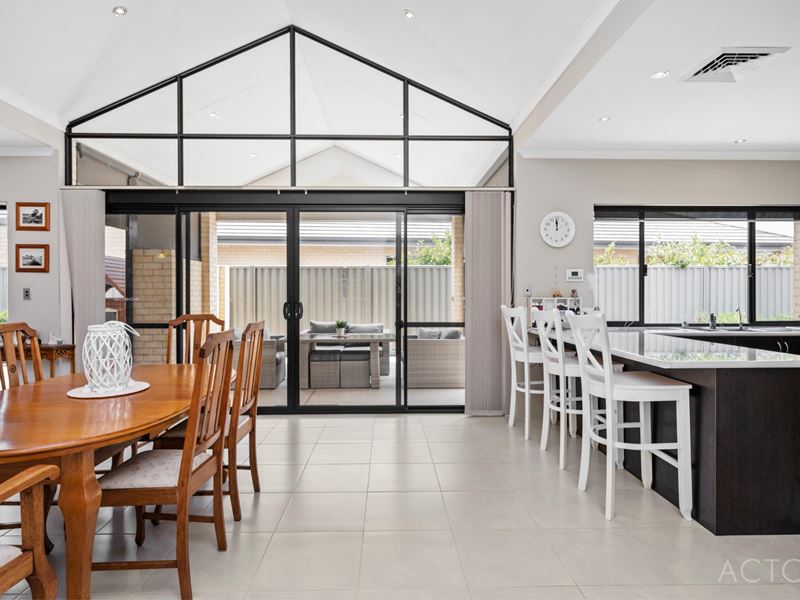1 Placid Bend, South Yunderup