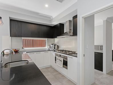 24 Blackmore Loop, Brabham WA 6055