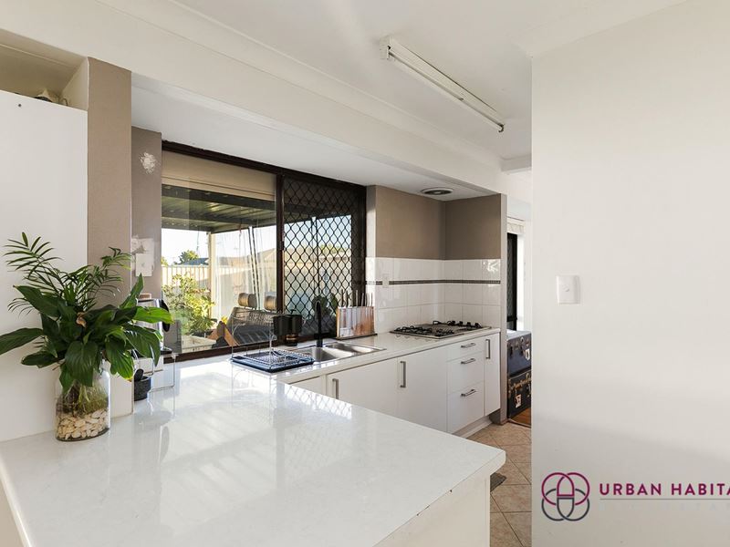 11 Grange Drive, Cooloongup