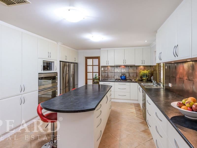 7 Ranleigh Way, Greenwood