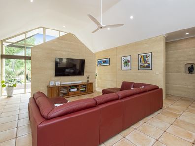 14 Manor Approach, Baldivis WA 6171