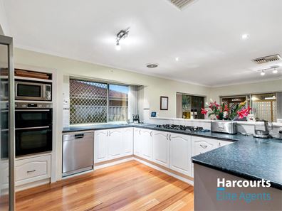 11 Edmonds Cove, Safety Bay WA 6169
