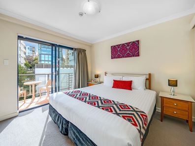 606/112 Mounts Bay Road, Perth WA 6000