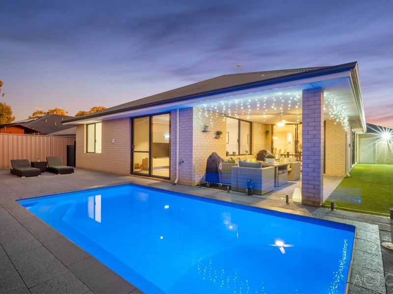 74 Grandmere Parade, Meadow Springs