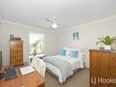 15 Amsterdam Cres, Alkimos WA 6038