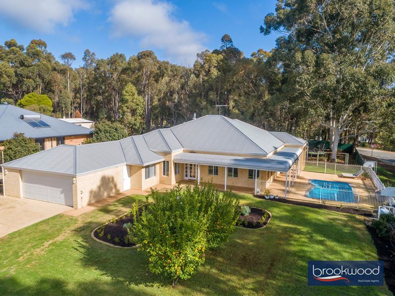 2 Swift Turn, Parkerville