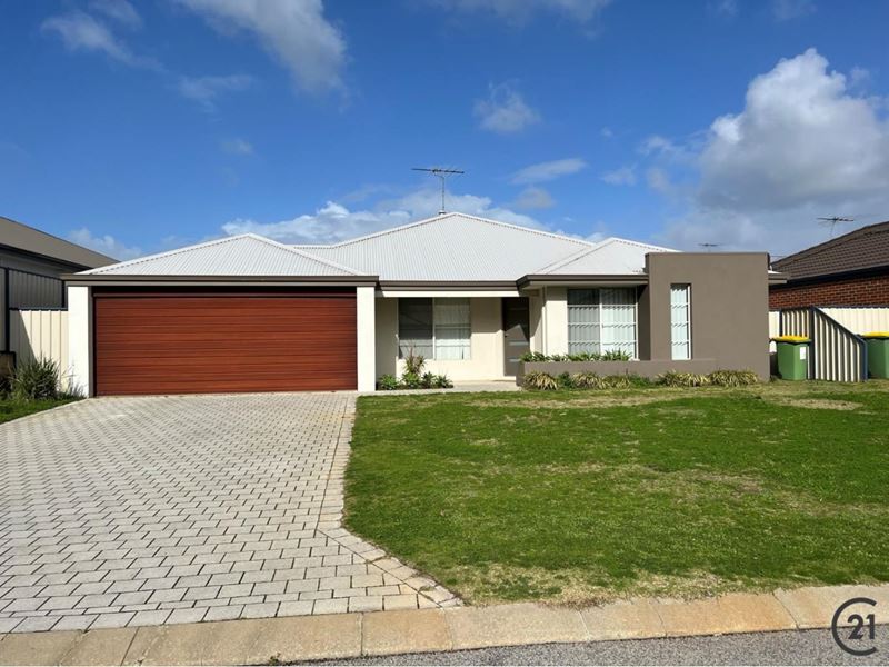 44 Camden Way, Meadow Springs