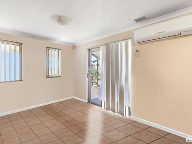 16/135 Challis Road, Seville Grove WA 6112