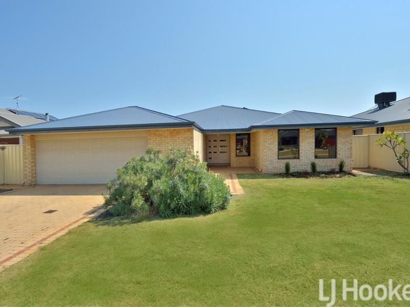 21 Loretta Parkway, Lakelands