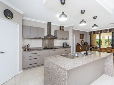 86 Kendall Boulevard, Baldivis WA 6171