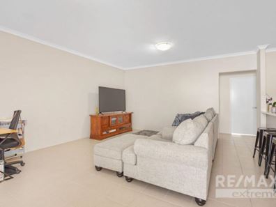 1/5 Melita Drive, Helena Valley WA 6056