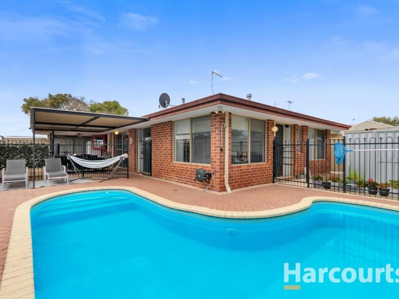 8 Navy Court, Quinns Rocks