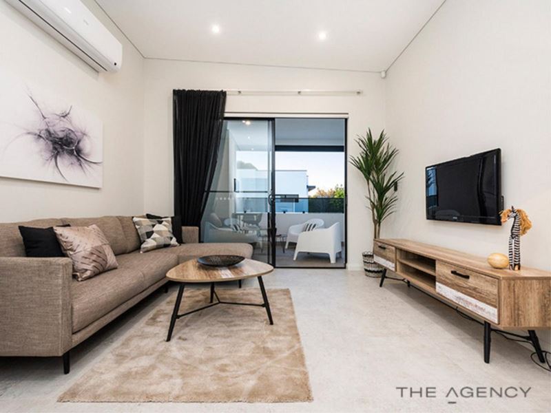 4/3 Bootie Place, Hillarys