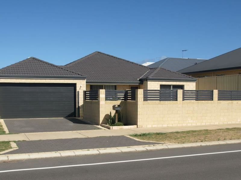 657 Rockingham Road, Lake Coogee