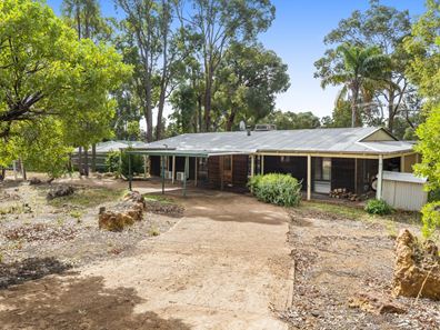 10 Alps Street, Mount Helena WA 6082