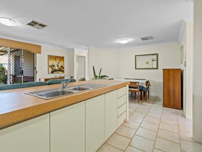 16/6 Heron Place, Maddington WA 6109