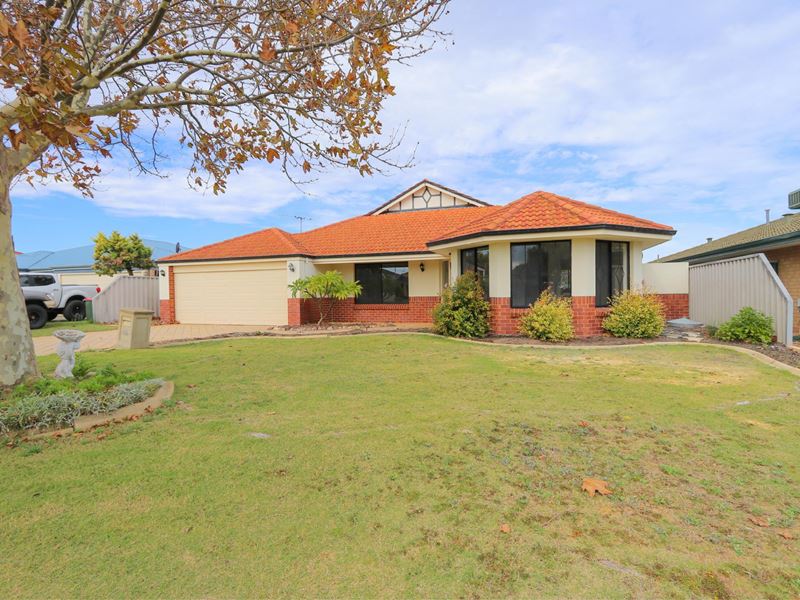 116 San Sebastian Boulevard, Port Kennedy