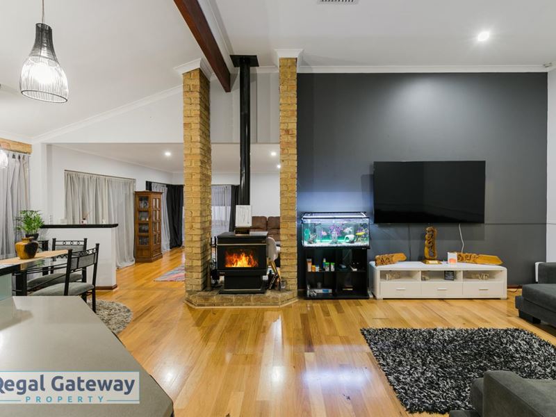 26 Carlhausen Close, Atwell