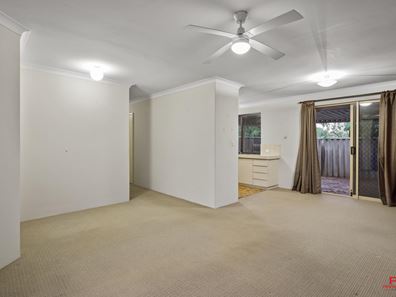 8/4 Yate Court, Morley WA 6062