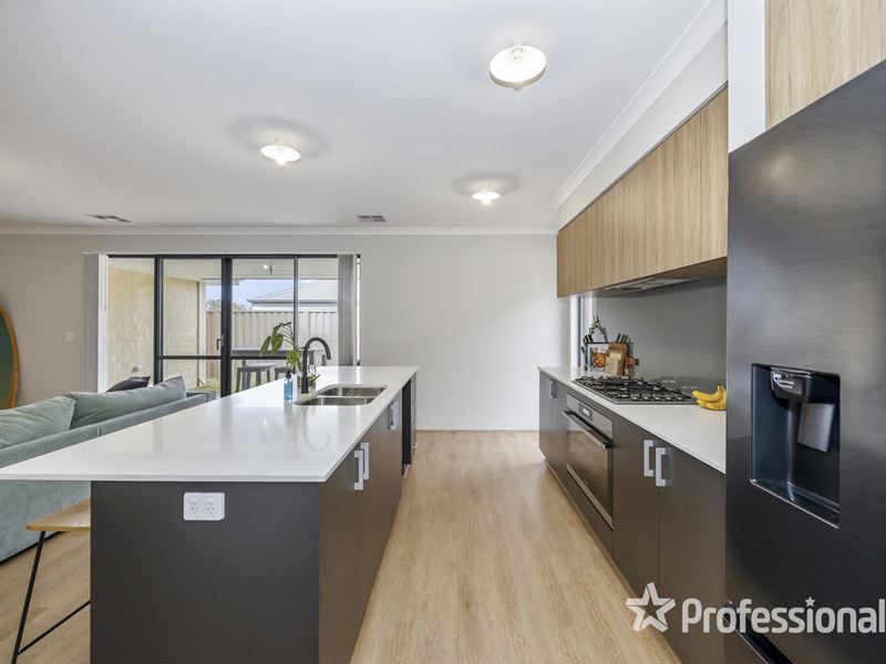 15 Capilano Avenue, Yanchep