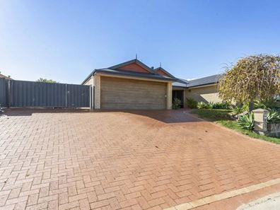 3 Boardwalk Boulevard, Halls Head WA 6210